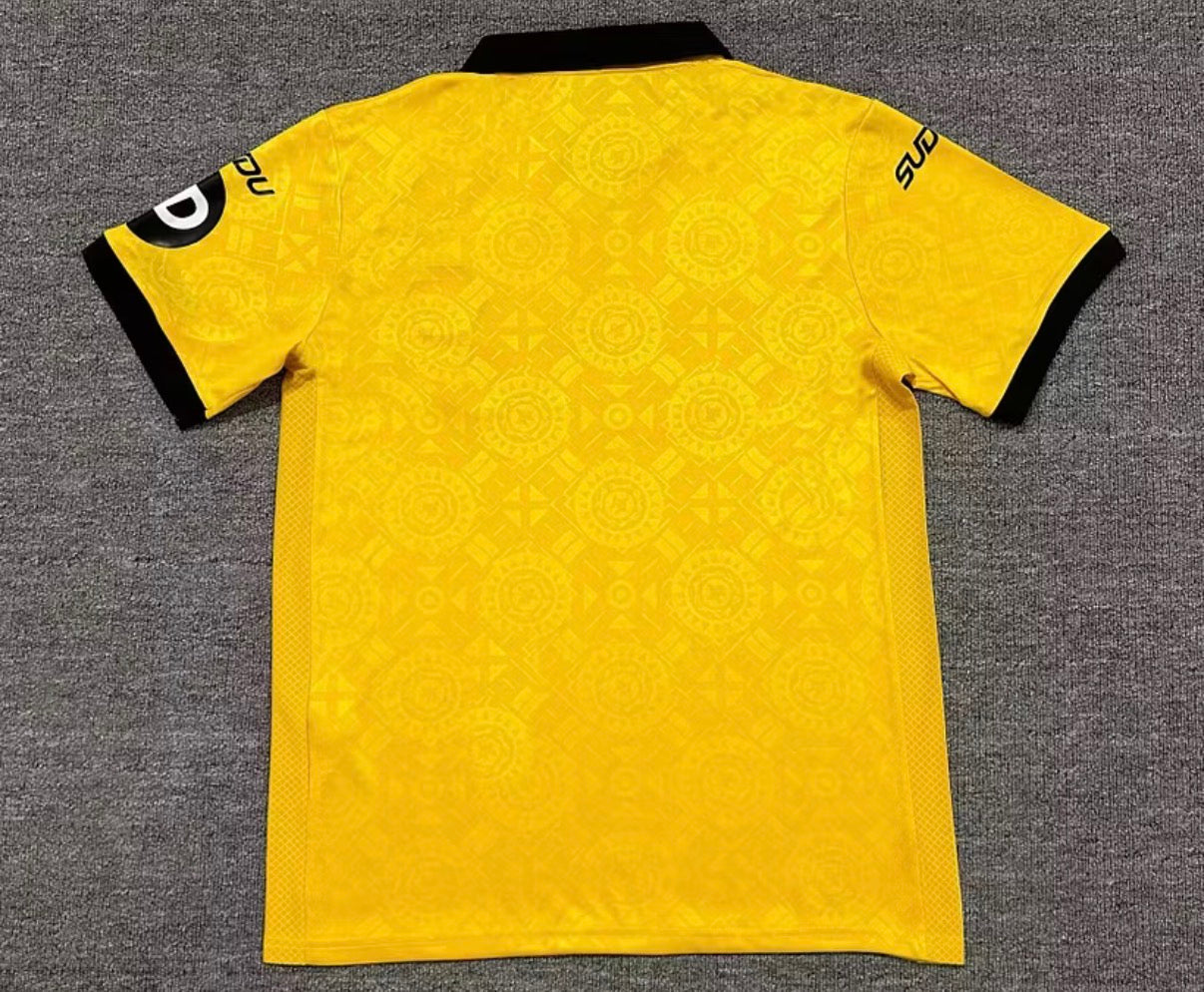 2025/2026 Wolverhampton Wanderers Home Football Shirt