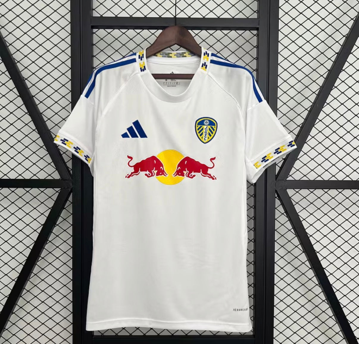 2025/2026 Leeds United Home Football Jersey Shirt 1:1 Thai Quality