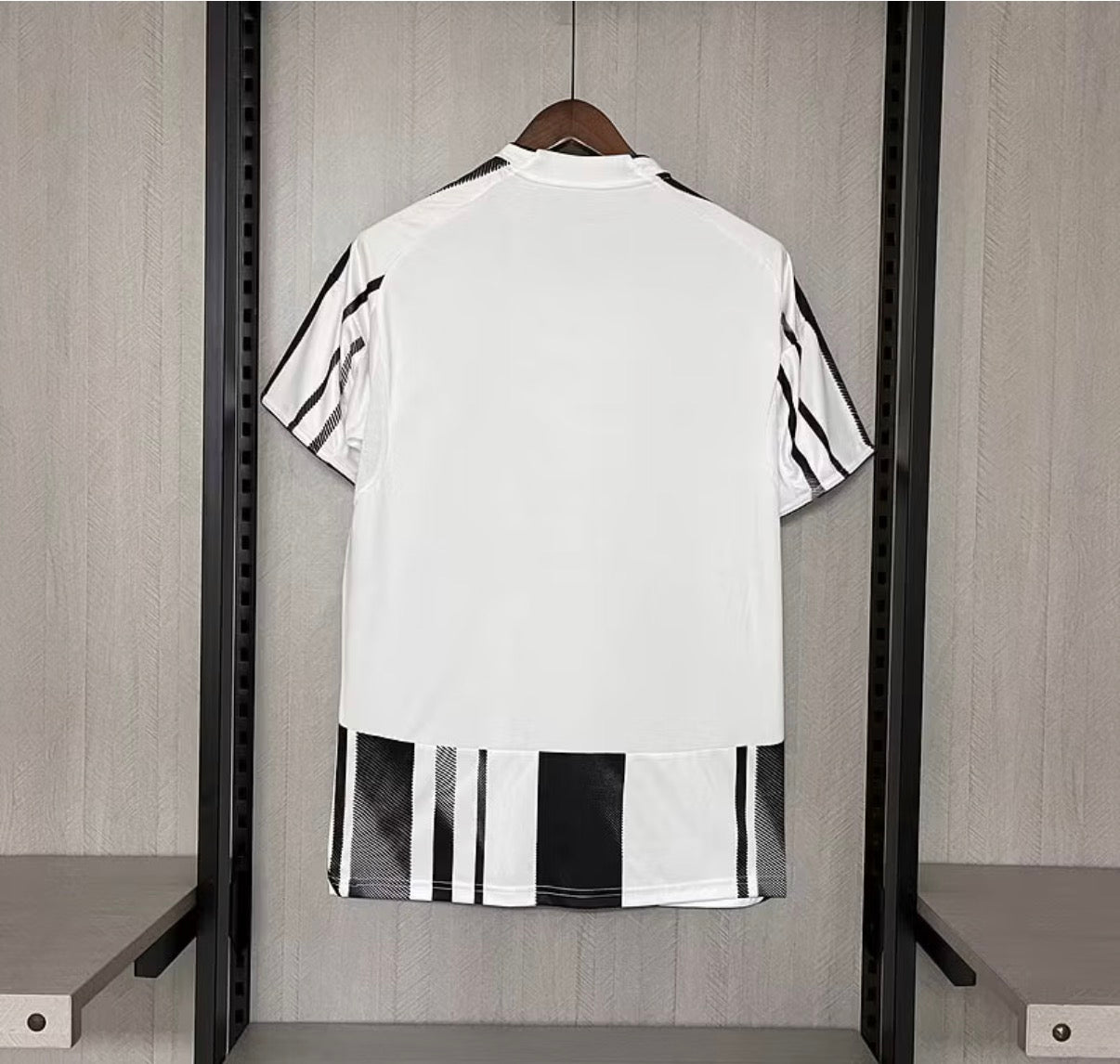 2025/2026 Juventus Home Soccer Jersey 1:1 Thai Quality